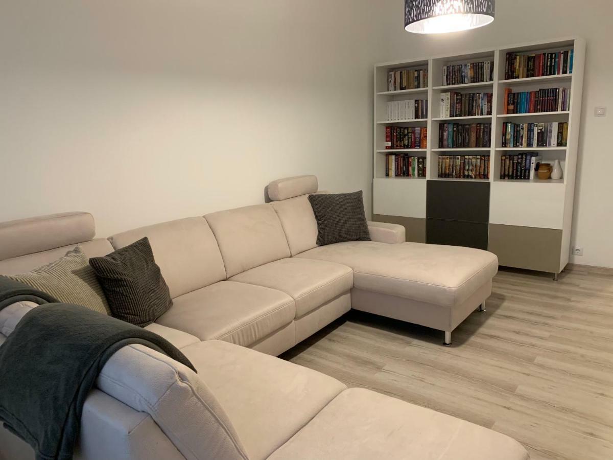 Origo Appartement Győr Buitenkant foto