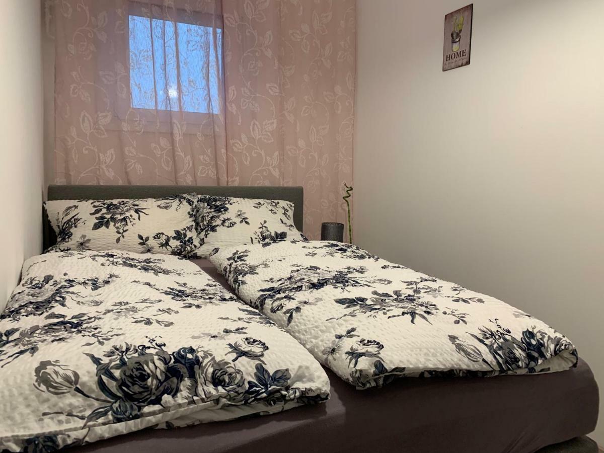 Origo Appartement Győr Buitenkant foto