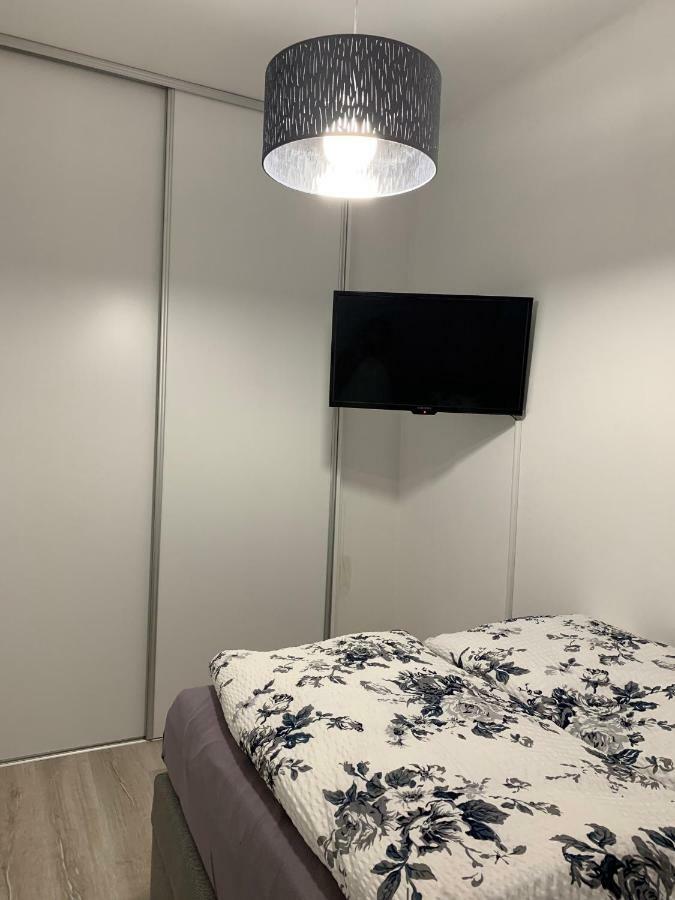 Origo Appartement Győr Buitenkant foto